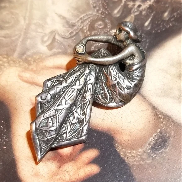 VTG Art Nouveau Sand Cast Sterling Silver Lady Brooch - Picture 2 of 7